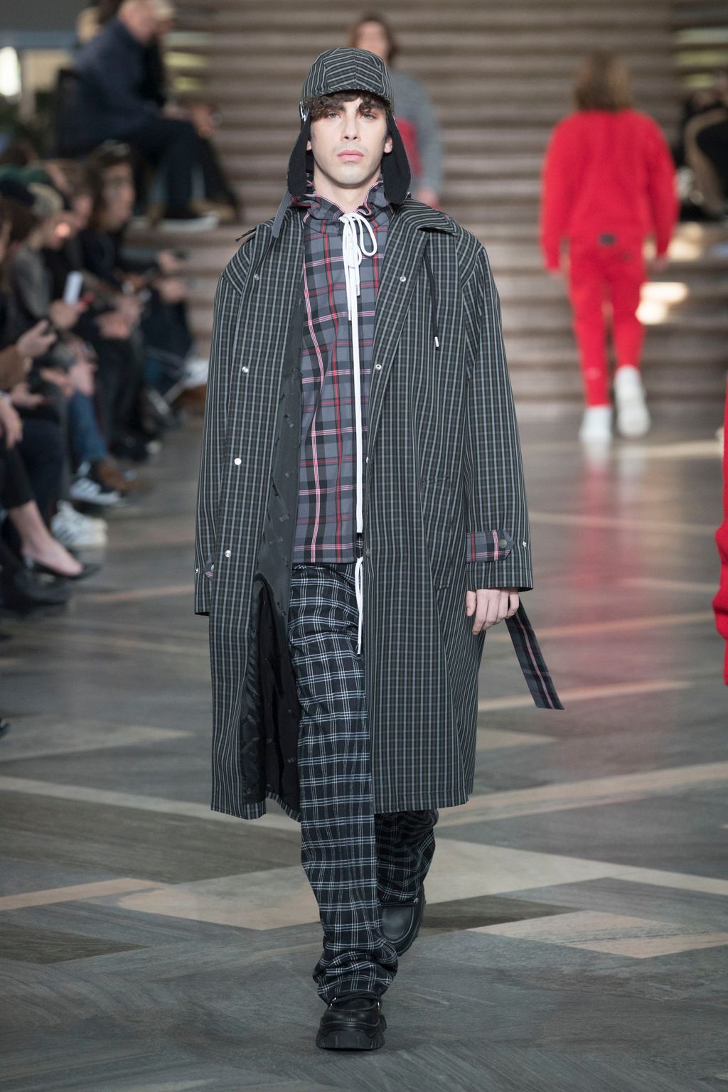 Fashion Week Milan Fall/Winter 2018 look 30 from the MSGM collection menswear