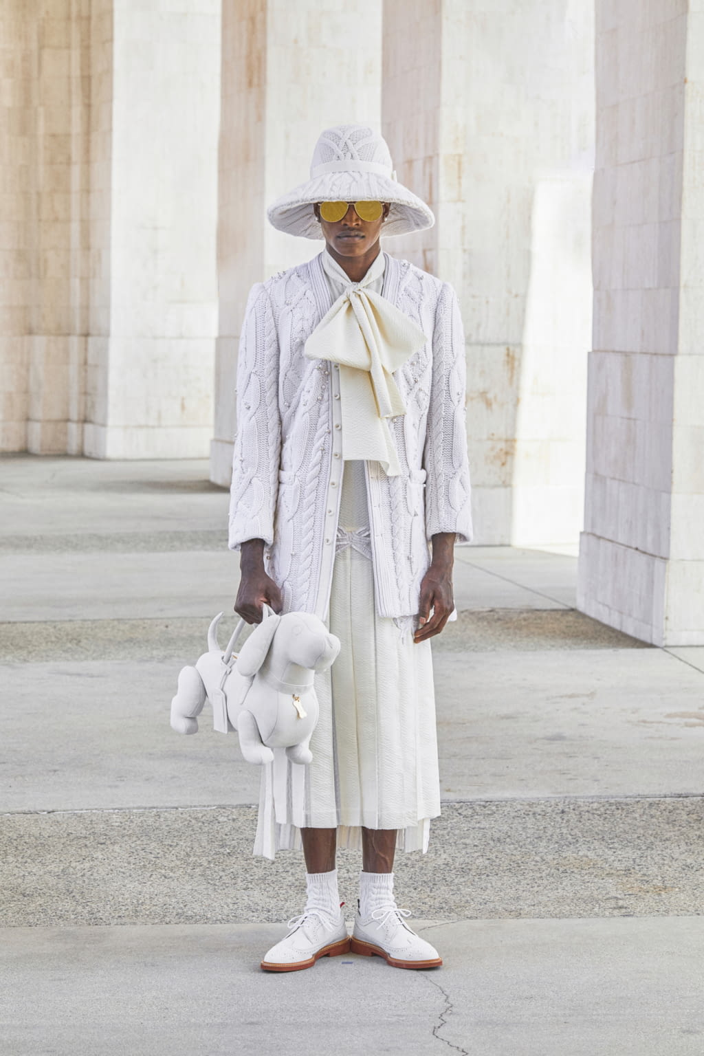 Fashion Week Paris Spring/Summer 2021 look 34 from the Thom Browne collection 女装