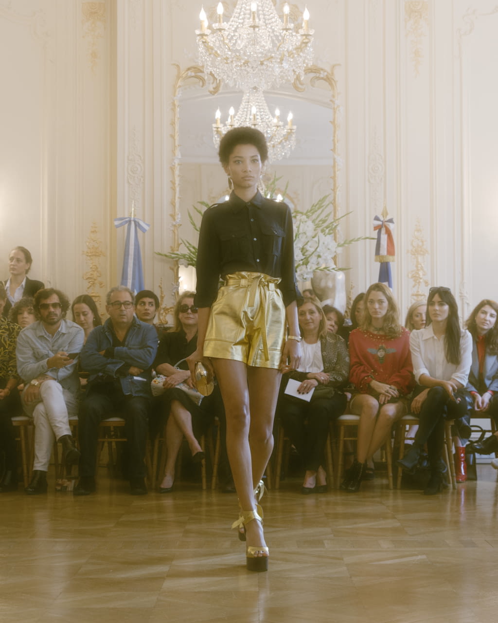 Fashion Week Paris Spring/Summer 2018 look 30 from the Vanessa Seward collection womenswear
