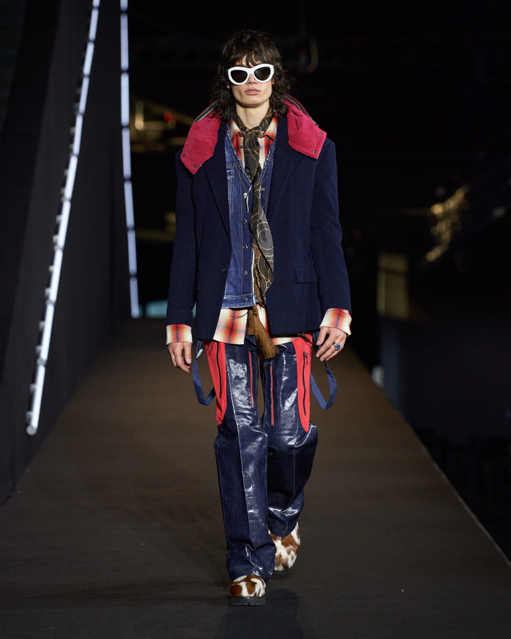 Fashion Week Milan Fall/Winter 2022 look 30 de la collection Dsquared2 menswear