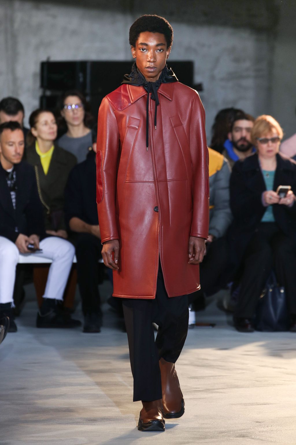 Fashion Week Milan Fall/Winter 2018 look 30 from the N°21 collection menswear