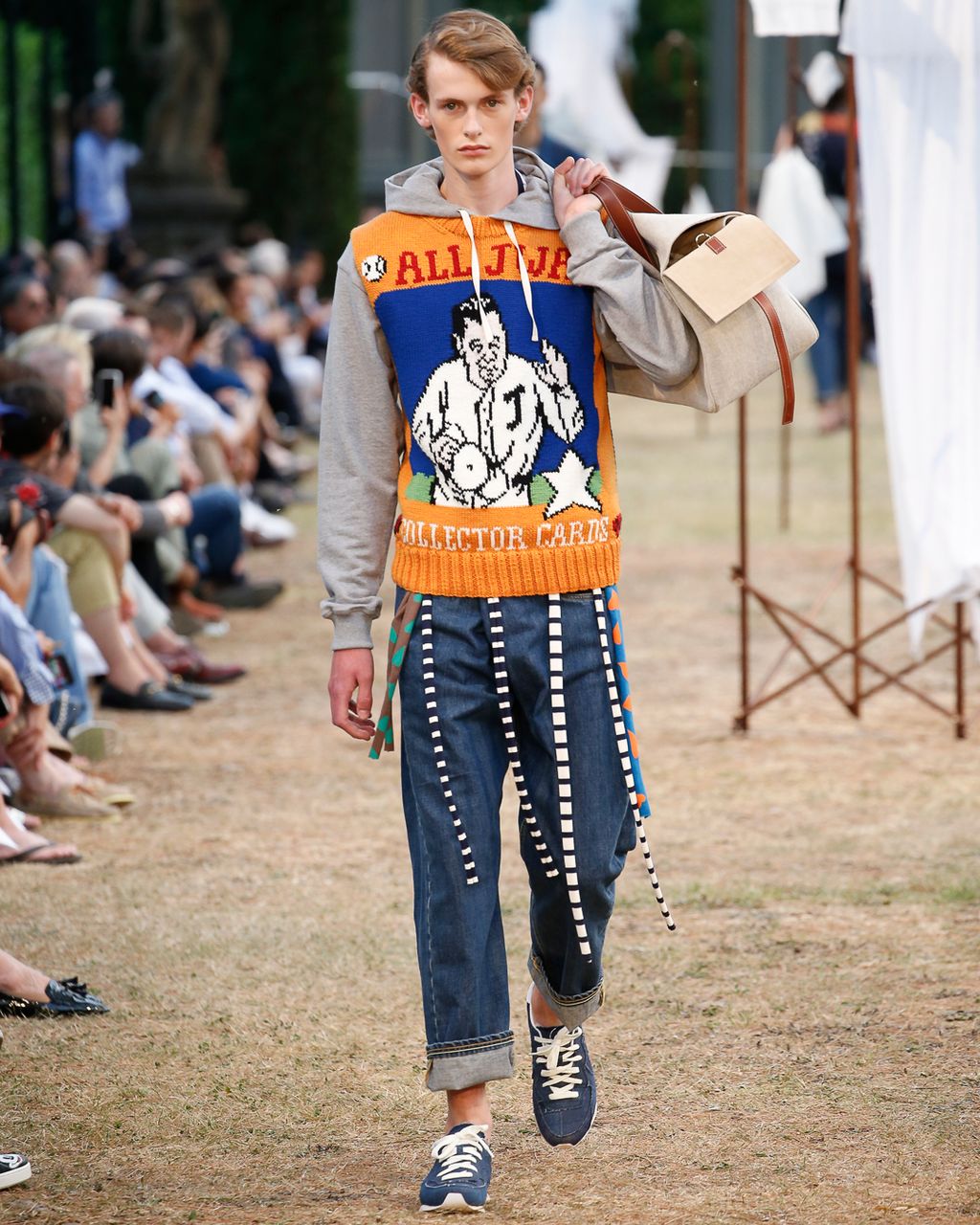 Fashion Week London Spring/Summer 2018 look 30 from the JW Anderson collection menswear
