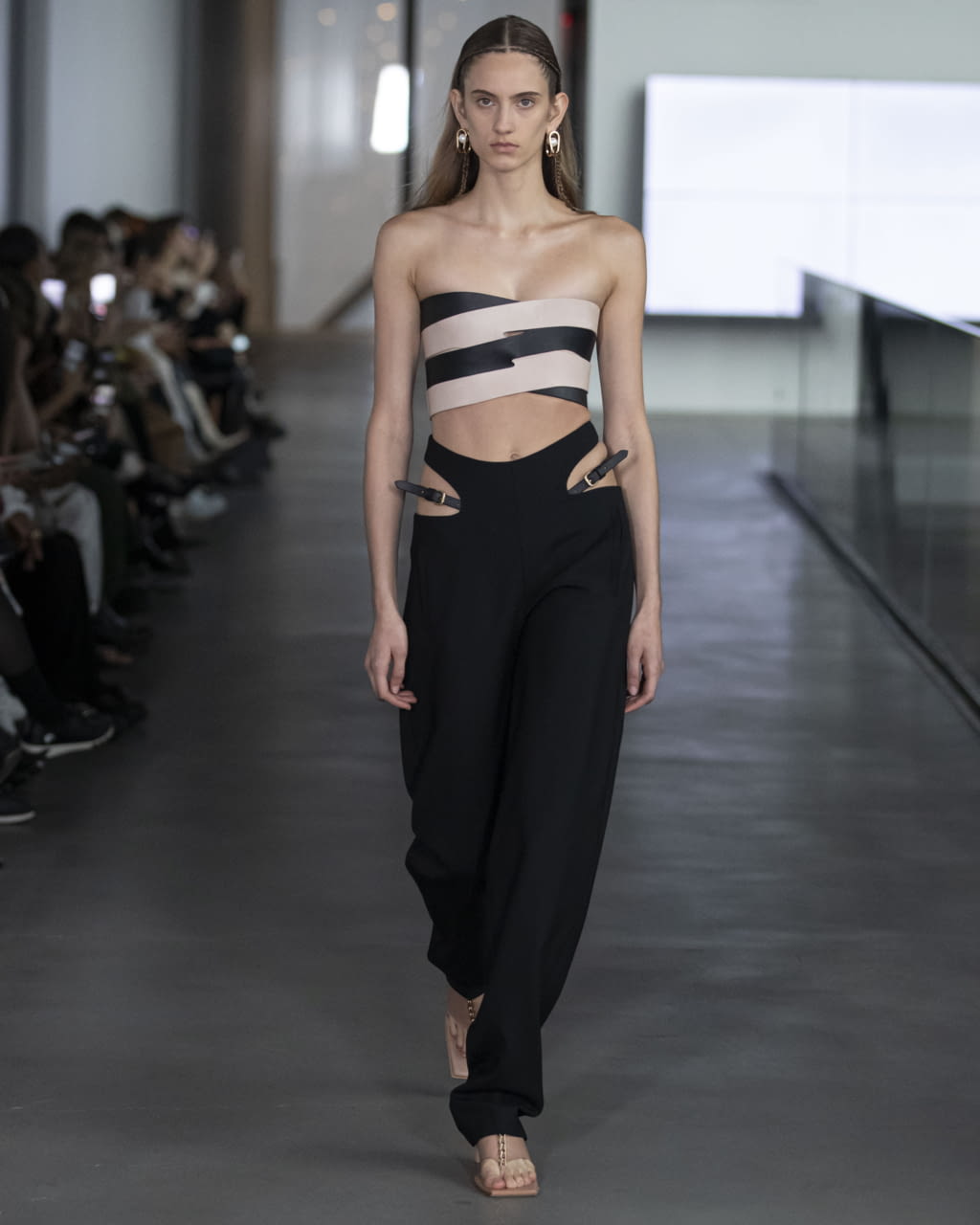 Fashion Week New York Fall/Winter 2020 look 30 de la collection Dion Lee womenswear