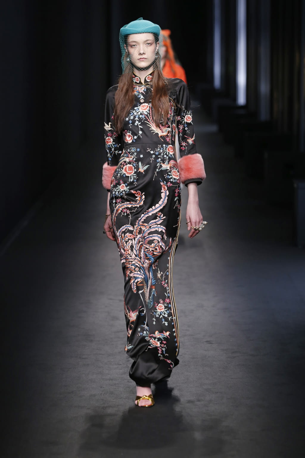 Fashion Week Milan Fall/Winter 2016 look 30 from the Gucci collection womenswear