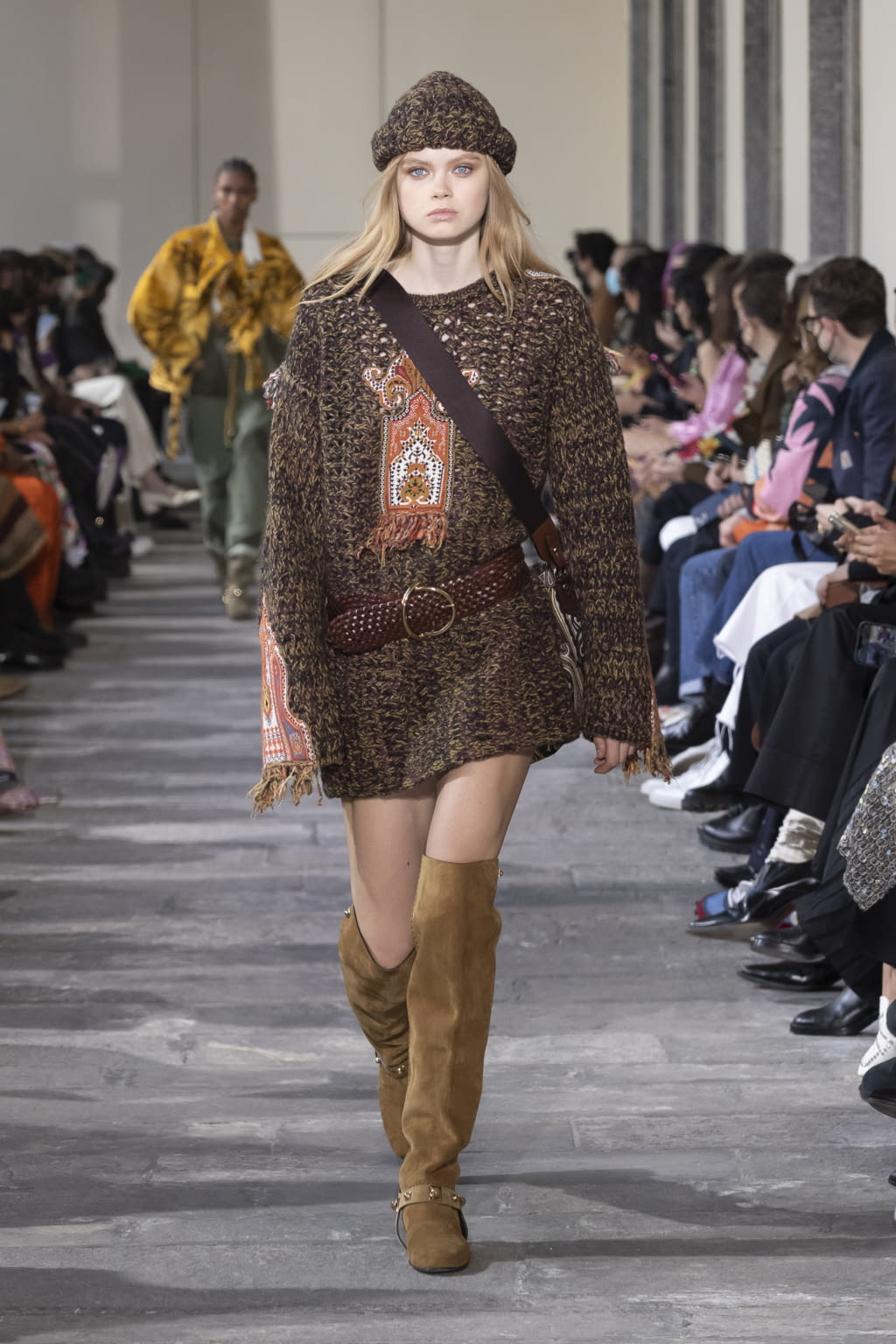 Fashion Week Milan Fall/Winter 2022 look 31 from the Etro collection womenswear