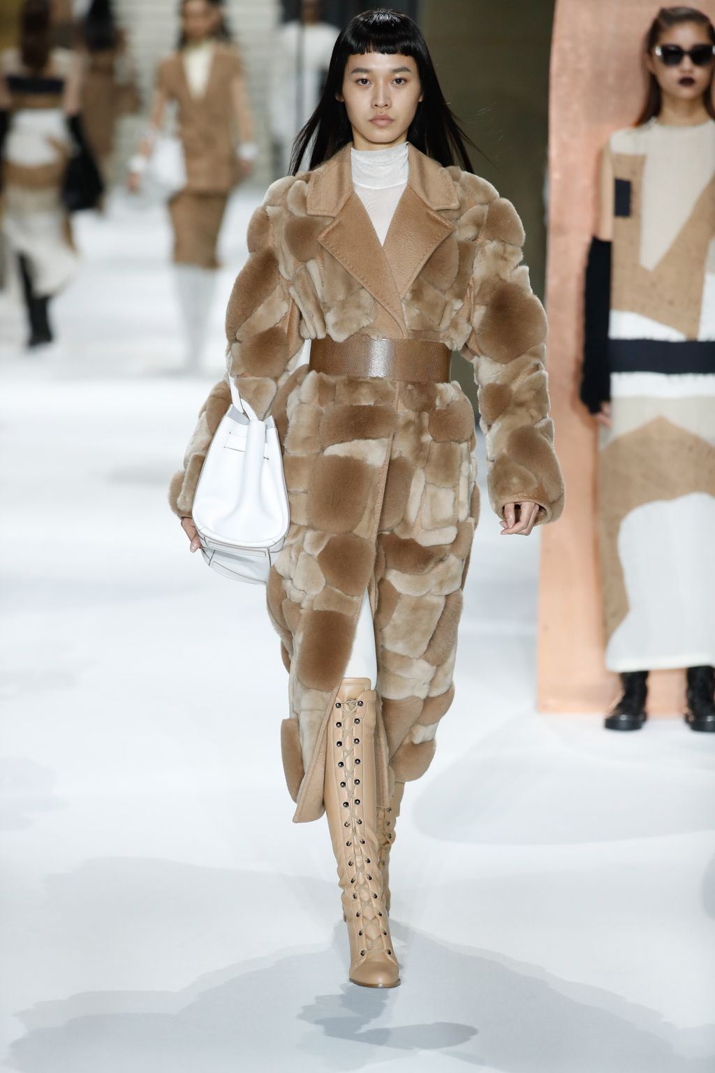 Fashion Week Milan Pre-Fall 2017 look 31 from the Max Mara collection 女装