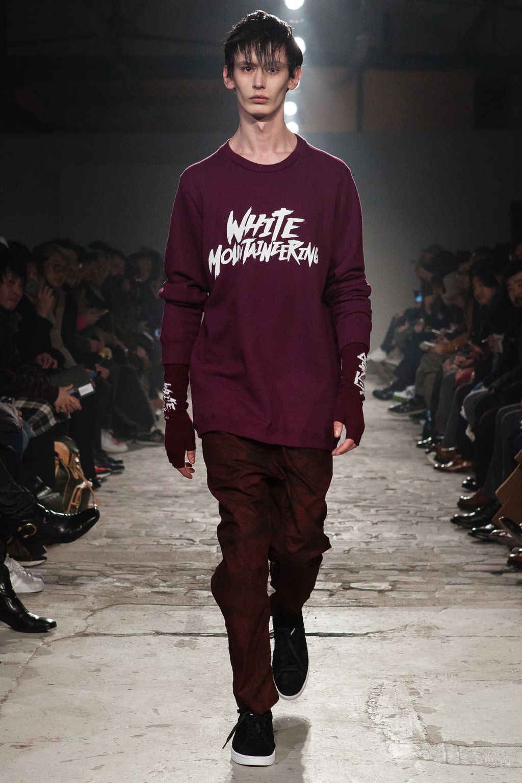 Fashion Week Paris Fall/Winter 2017 look 31 from the White Mountaineering collection menswear