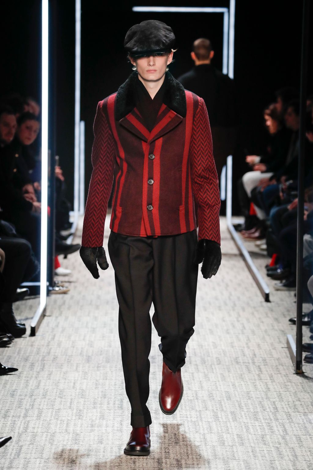 Fashion Week Paris Fall/Winter 2017 look 32 from the Cerruti 1881 collection 男装