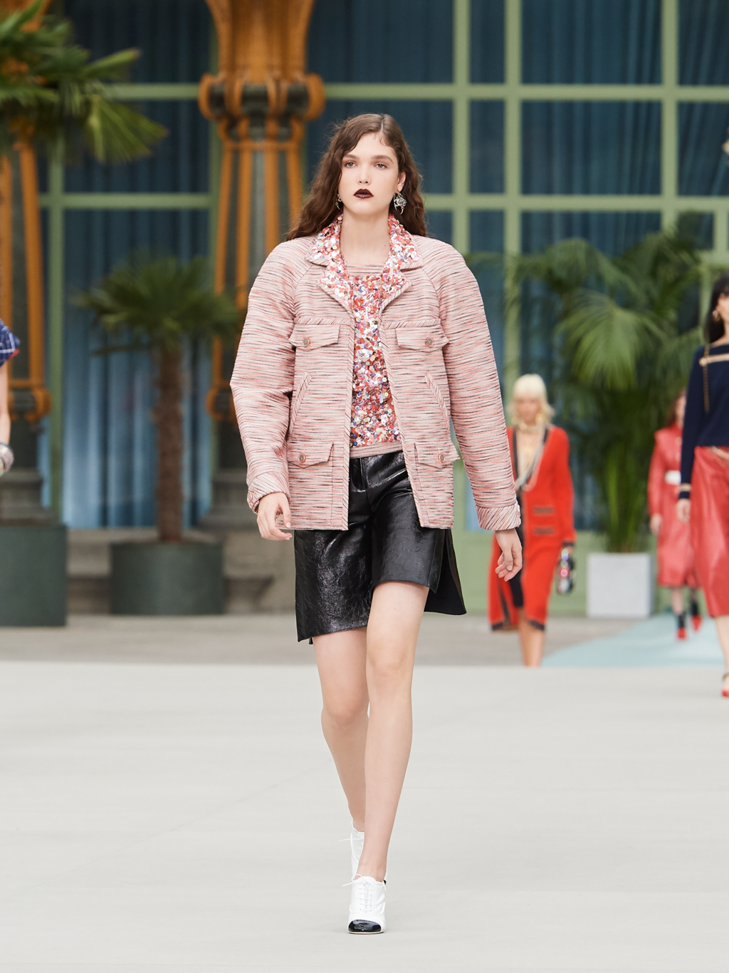 Fashion Week Paris Resort 2020 look 32 from the Chanel collection womenswear