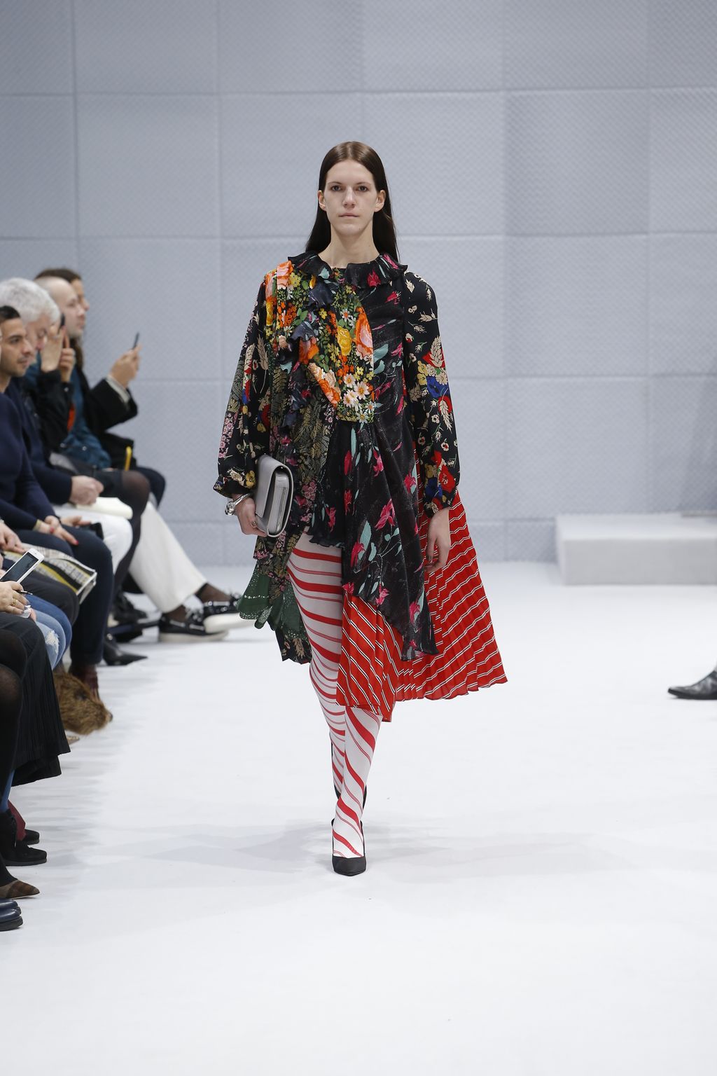 Fashion Week Paris Fall/Winter 2016 look 32 from the Balenciaga collection womenswear