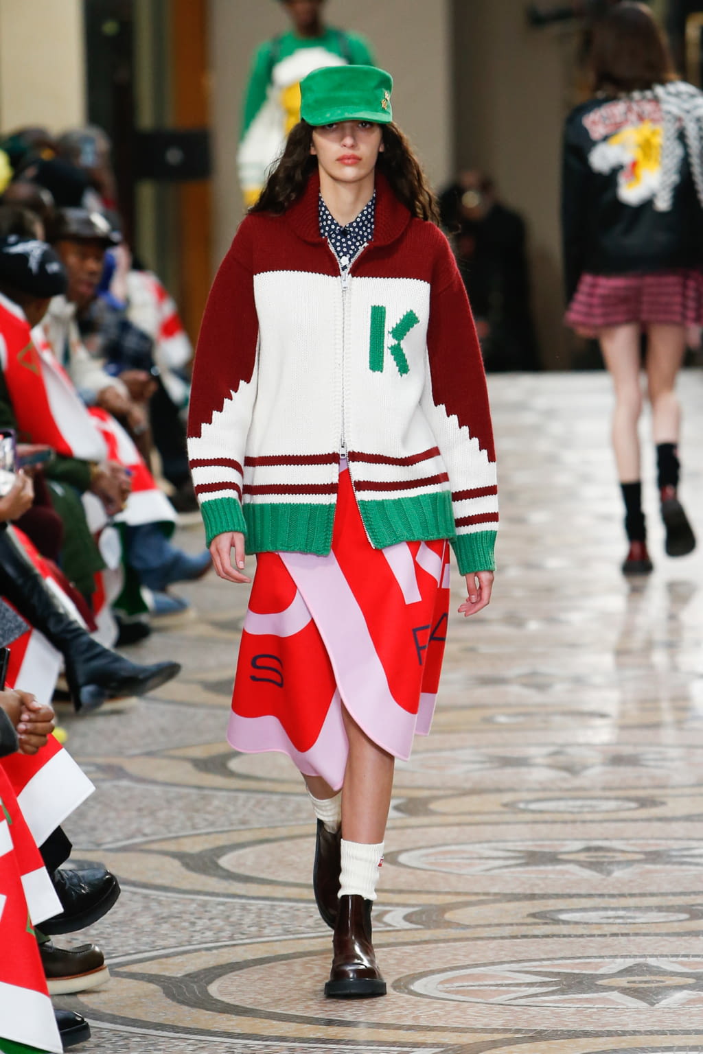 Fashion Week Paris Fall/Winter 2022 look 32 from the Kenzo collection 男装