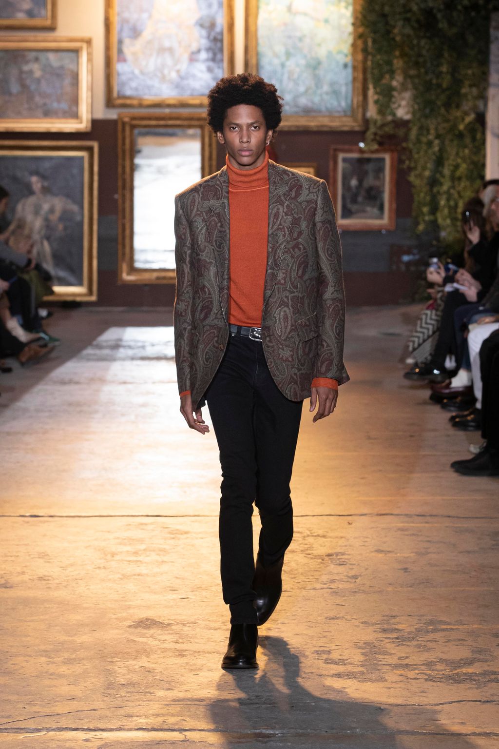 Fashion Week Milan Fall/Winter 2020 look 32 from the Etro collection 男装