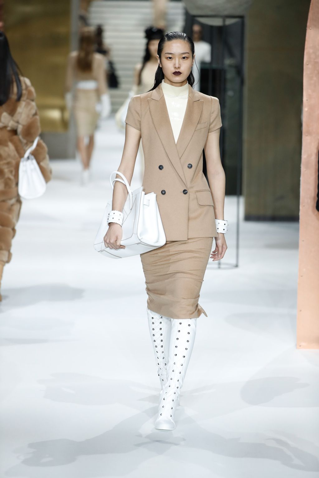 Fashion Week Milan Pre-Fall 2017 look 32 from the Max Mara collection 女装