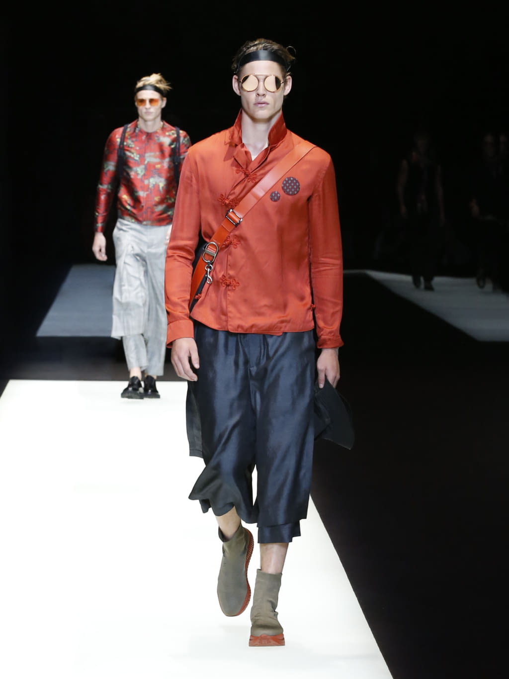 Fashion Week Milan Spring/Summer 2018 look 32 from the Emporio Armani collection 男装