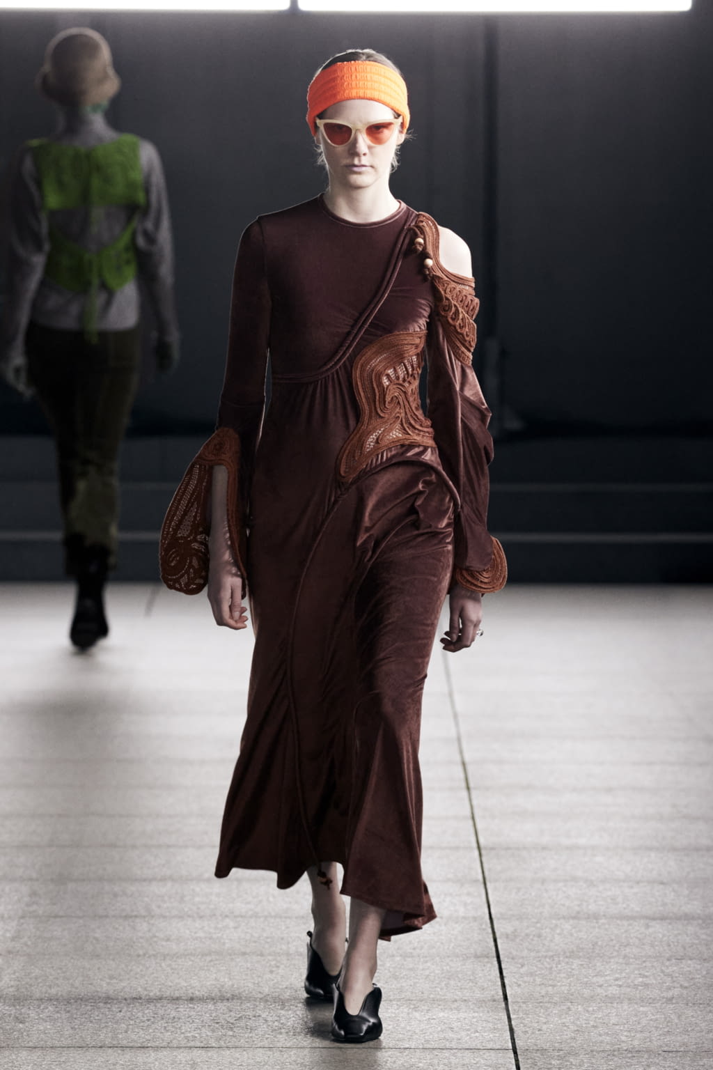 Fashion Week Paris Fall/Winter 2022 look 32 de la collection Mame Kurogouchi womenswear