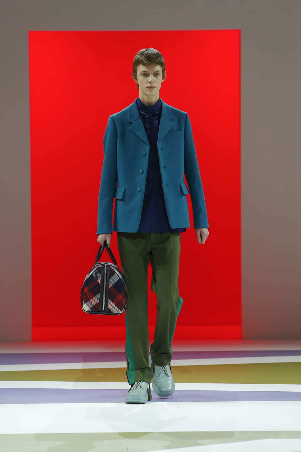 Fashion Week Milan Fall/Winter 2020 look 32 from the Prada collection menswear