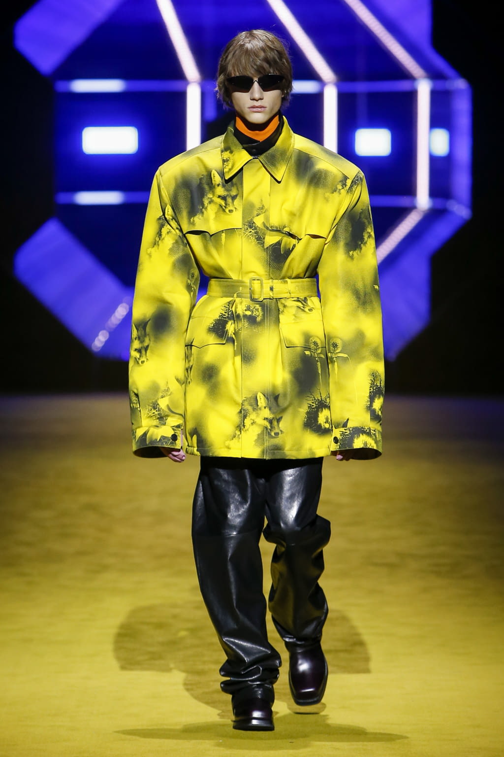 Fashion Week Milan Fall/Winter 2022 look 32 from the Prada collection menswear