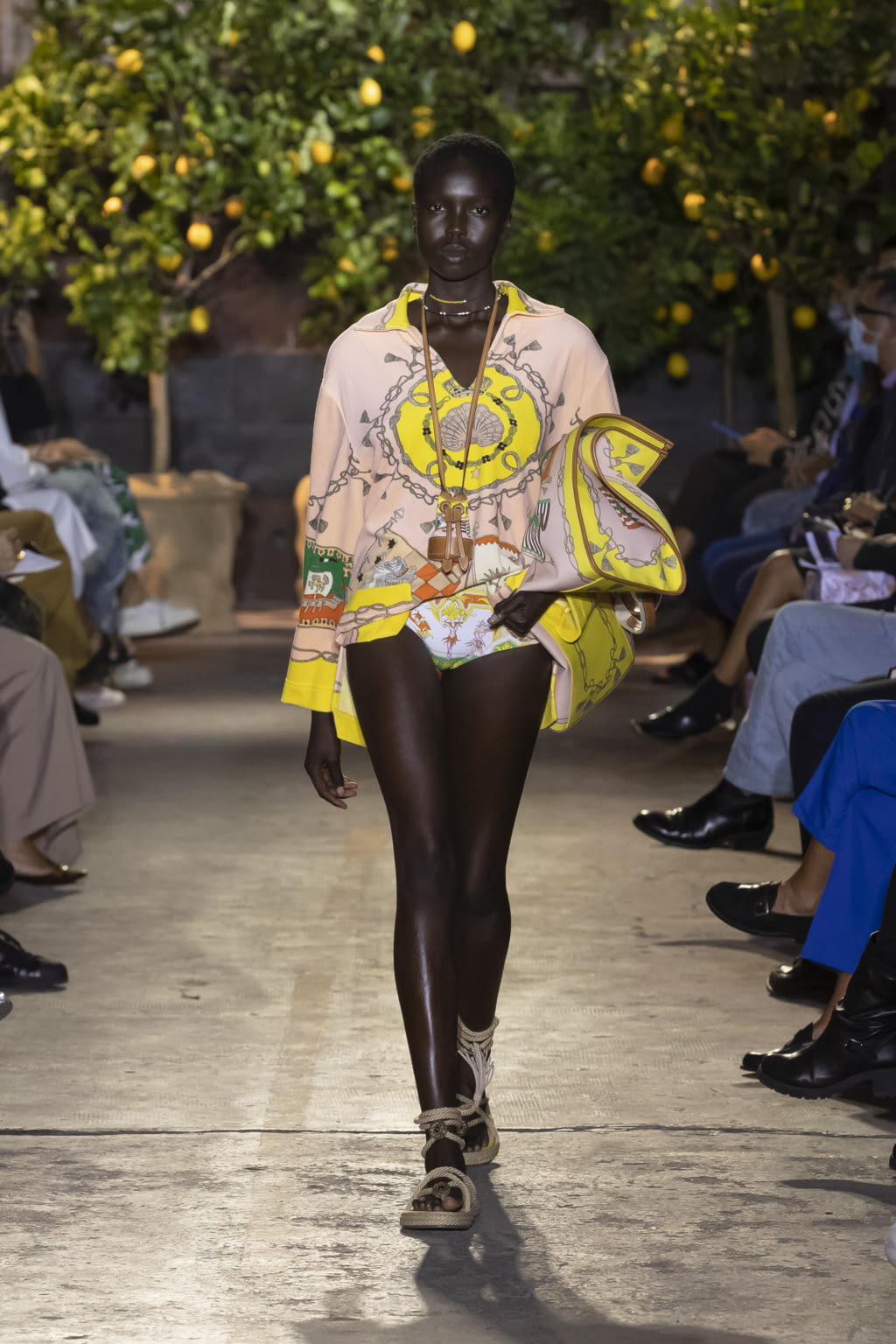 Fashion Week Milan Spring/Summer 2021 look 33 from the Etro collection womenswear