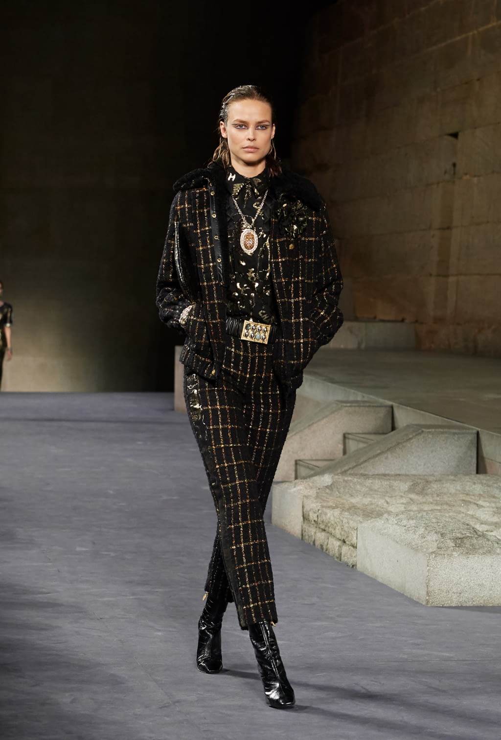 Fashion Week New York Pre-Fall 2019 look 33 from the Chanel collection 女装