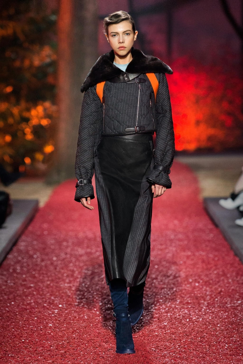 Fashion Week Paris Fall/Winter 2018 look 33 from the Hermès collection 女装