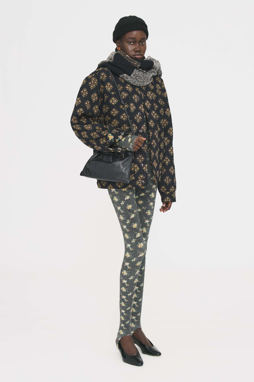Fashion Week Paris Fall/Winter 2025 look 33 de la collection Antik Batik womenswear