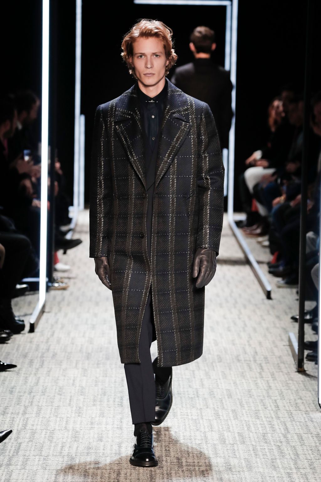 Fashion Week Paris Fall/Winter 2017 look 34 from the Cerruti 1881 collection menswear