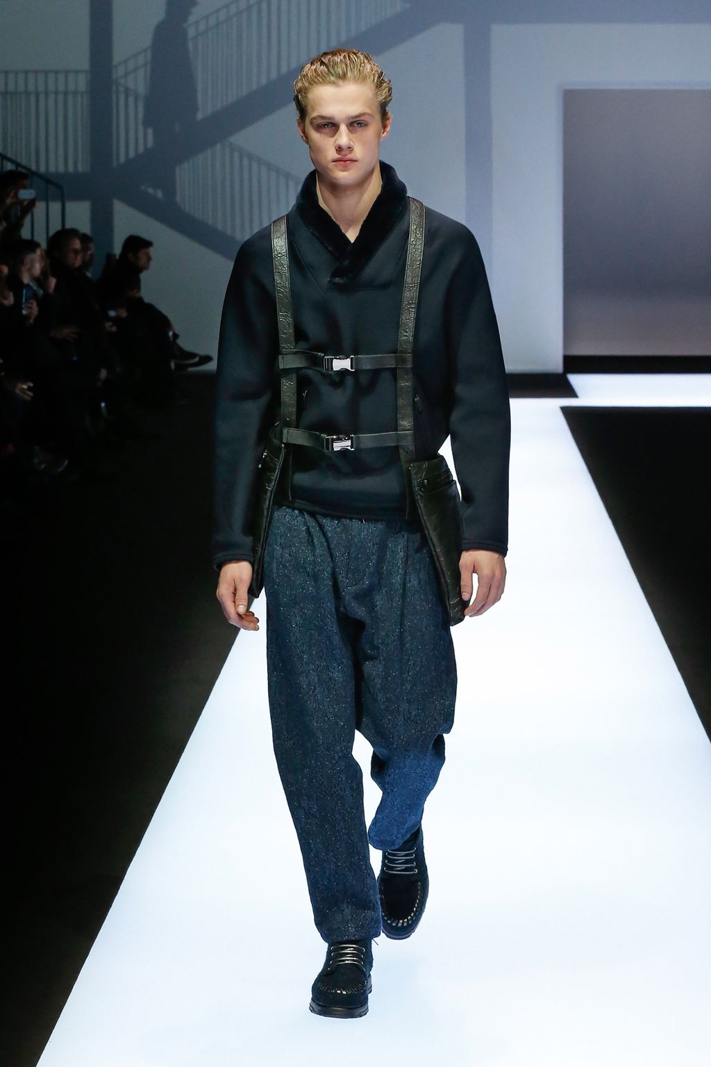 Fashion Week Milan Fall/Winter 2017 look 34 from the Emporio Armani collection menswear