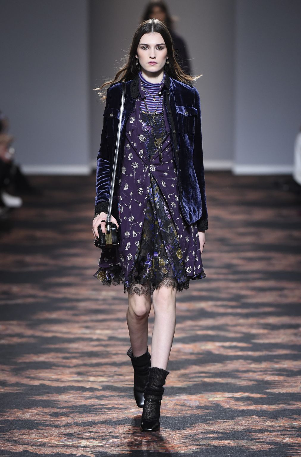 Fashion Week Milan Fall/Winter 2016 look 34 from the Etro collection womenswear