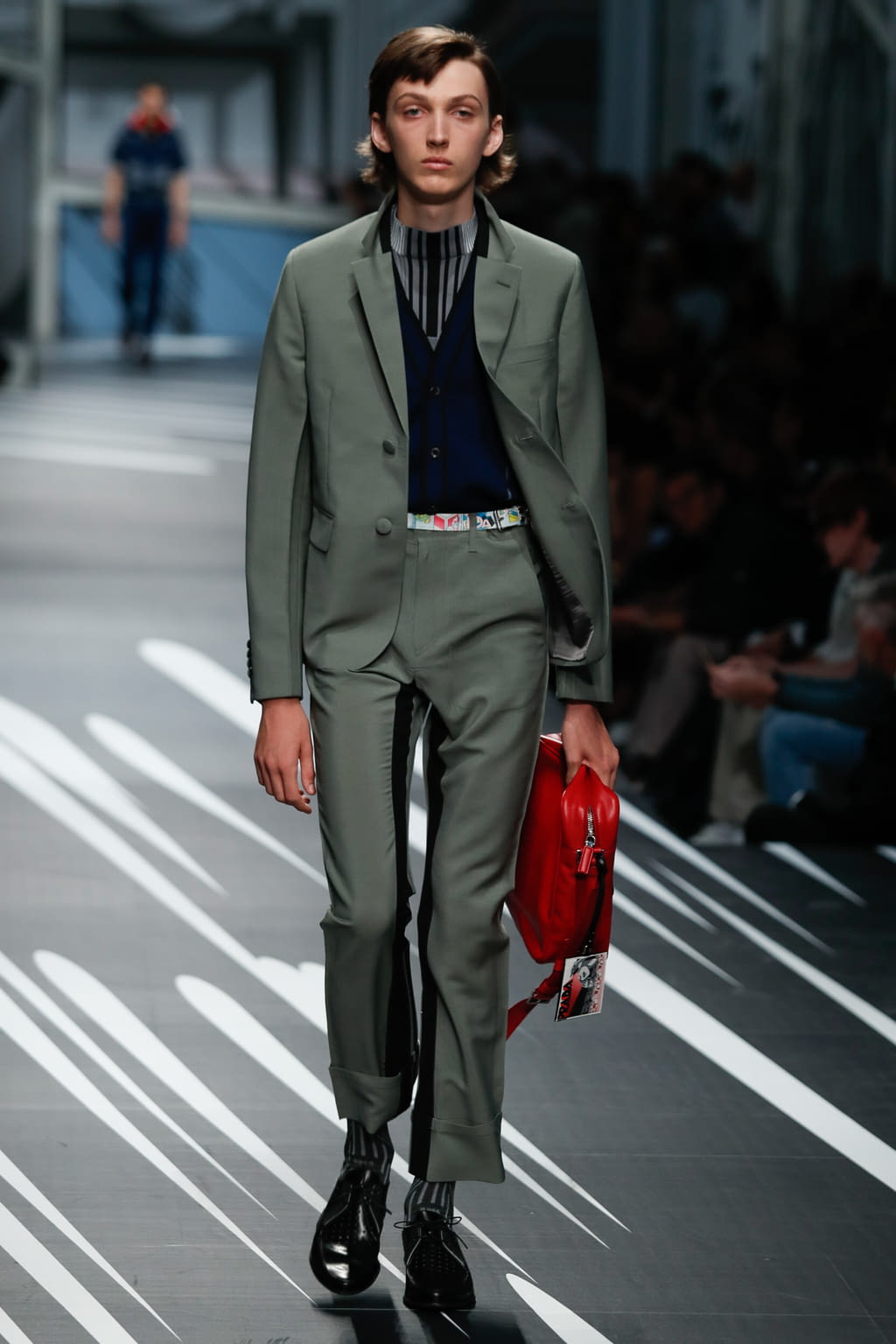 Fashion Week Milan Spring/Summer 2018 look 34 from the Prada collection 男装