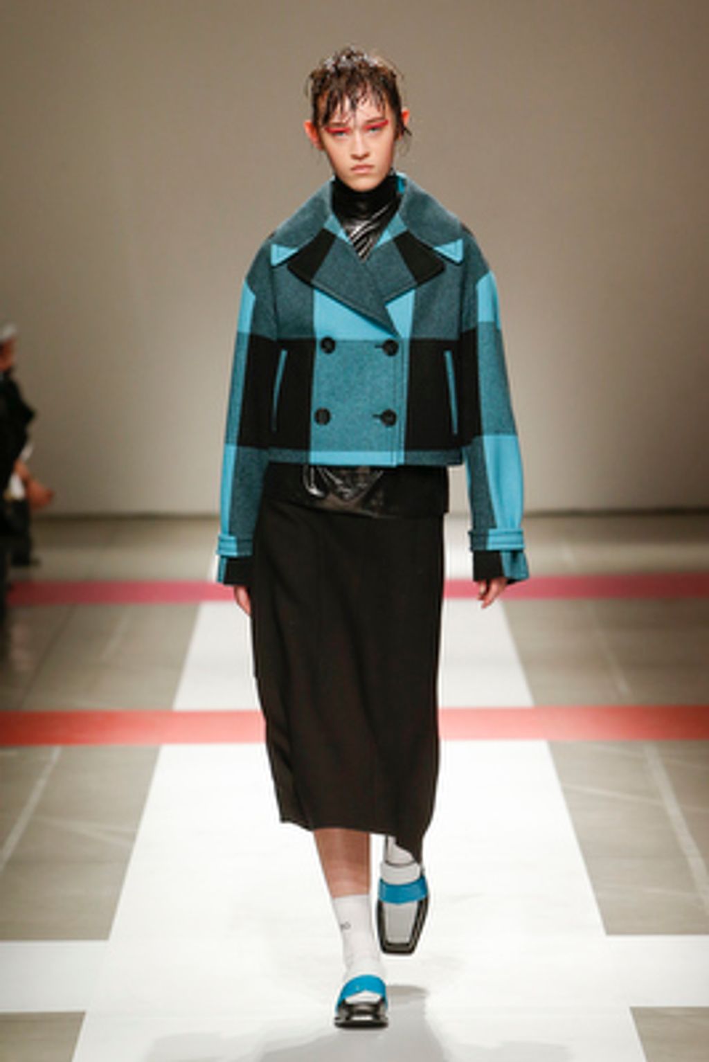 Fashion Week Milan Fall/Winter 2016 look 35 from the Iceberg collection womenswear