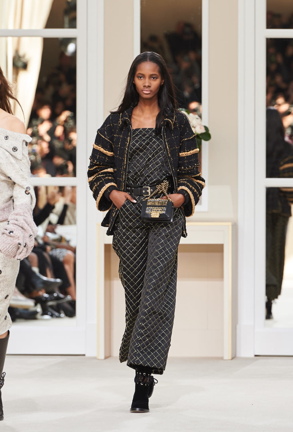 Fashion Week Paris Fall/Winter 2016 look 35 from the Chanel collection 女装