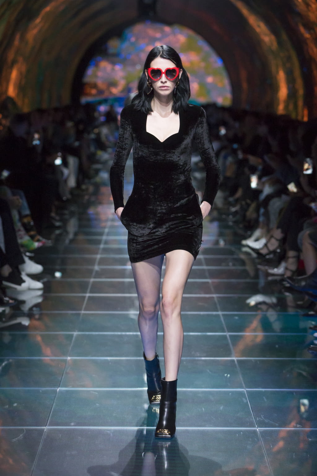 Fashion Week Paris Spring/Summer 2019 look 35 de la collection Balenciaga womenswear