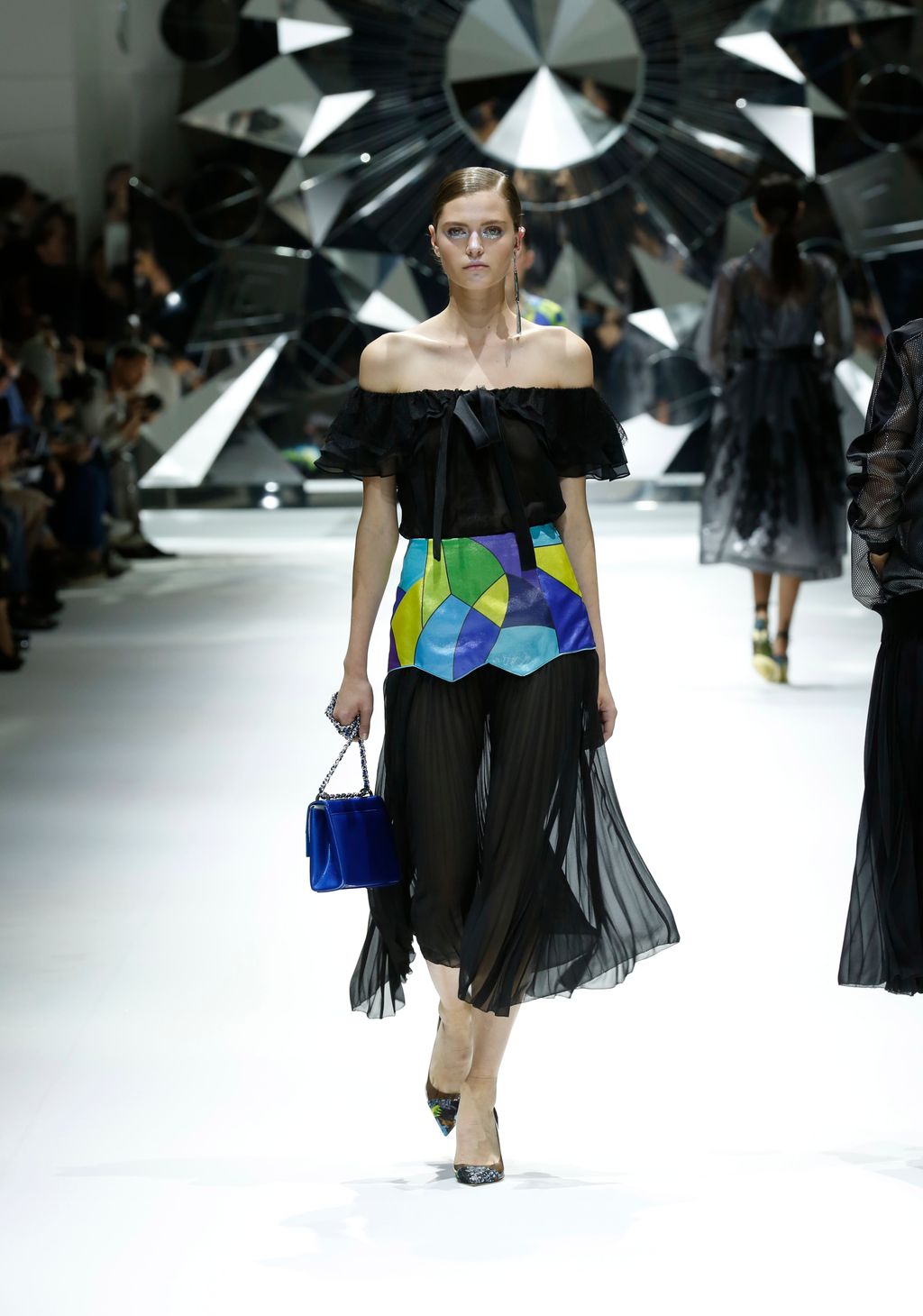 Fashion Week Paris Spring/Summer 2017 look 35 from the Shiatzy Chen collection womenswear