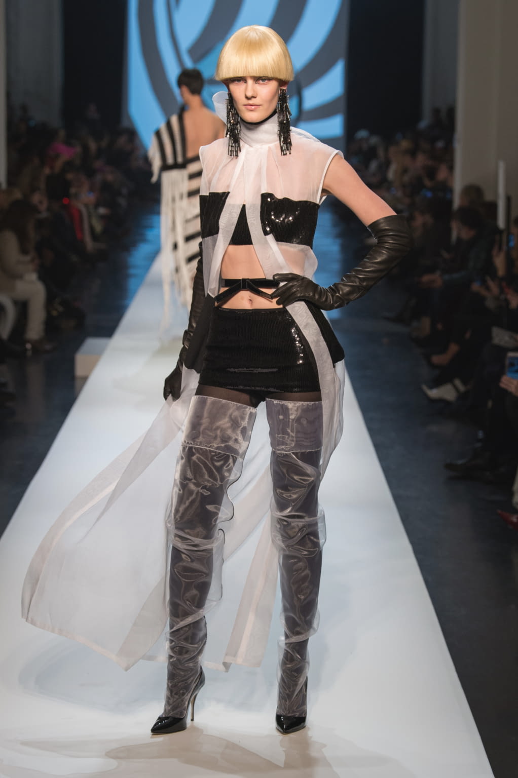 Fashion Week Paris Spring/Summer 2018 look 35 de la collection Jean Paul Gaultier couture