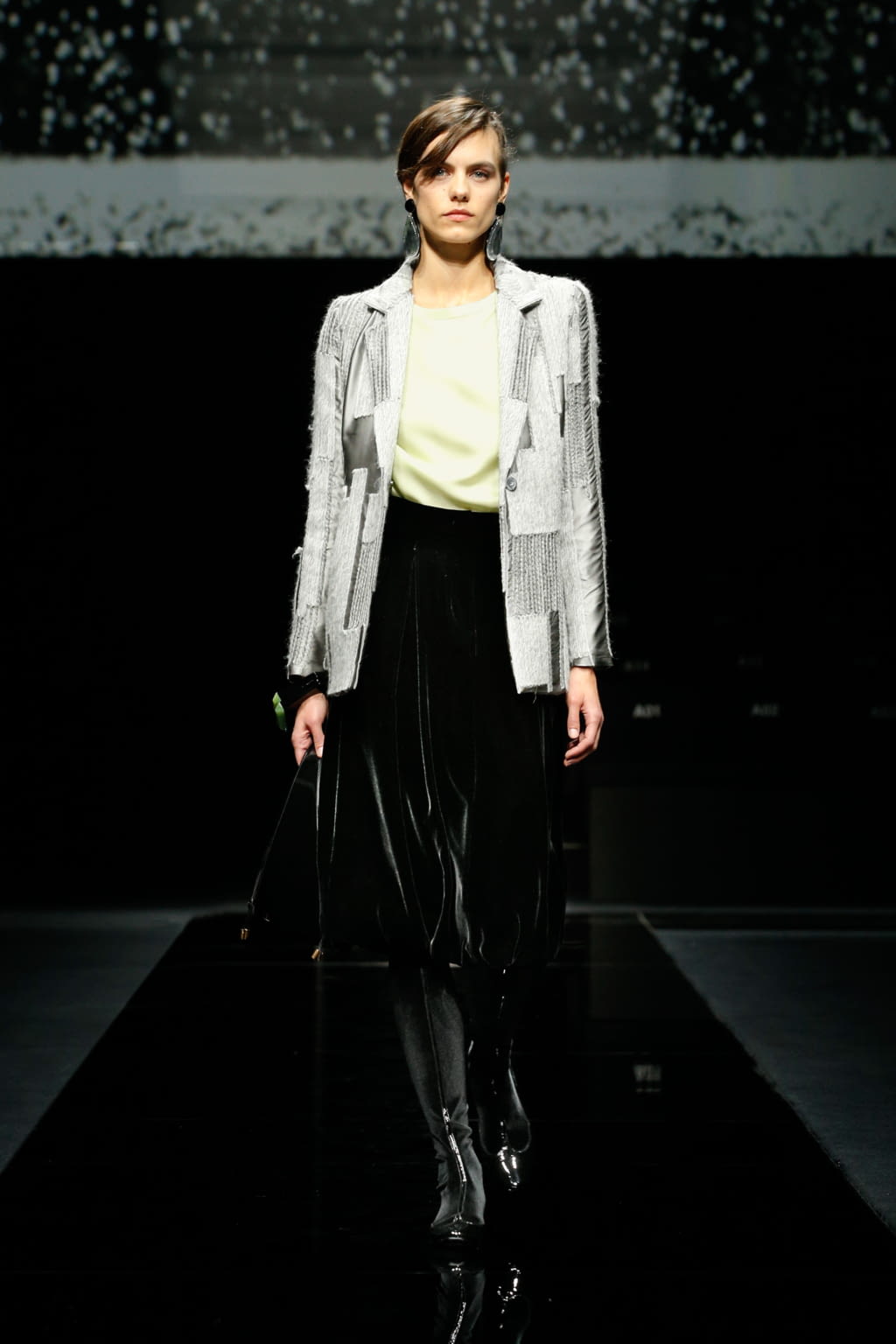 Fashion Week Milan Fall/Winter 2020 look 35 de la collection Giorgio Armani womenswear