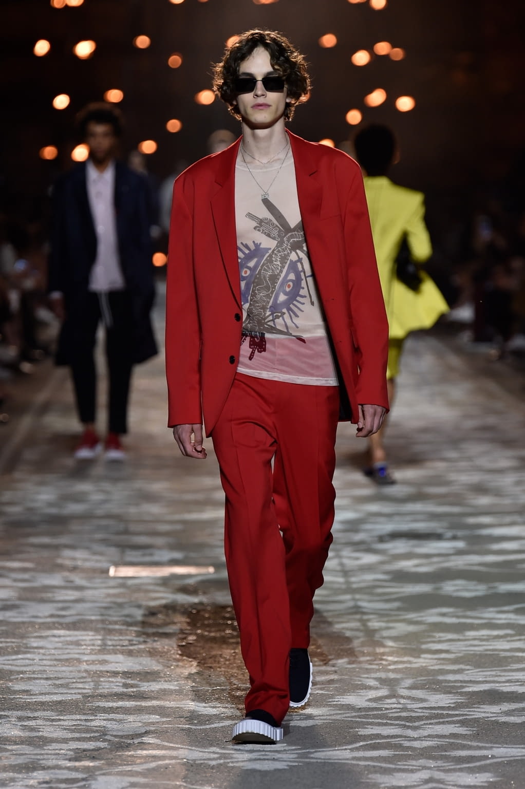 Fashion Week Florence Spring/Summer 2018 look 35 from the HUGO collection 男装