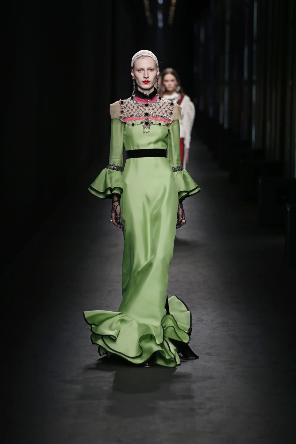 Fashion Week Milan Fall/Winter 2016 look 35 de la collection Gucci womenswear