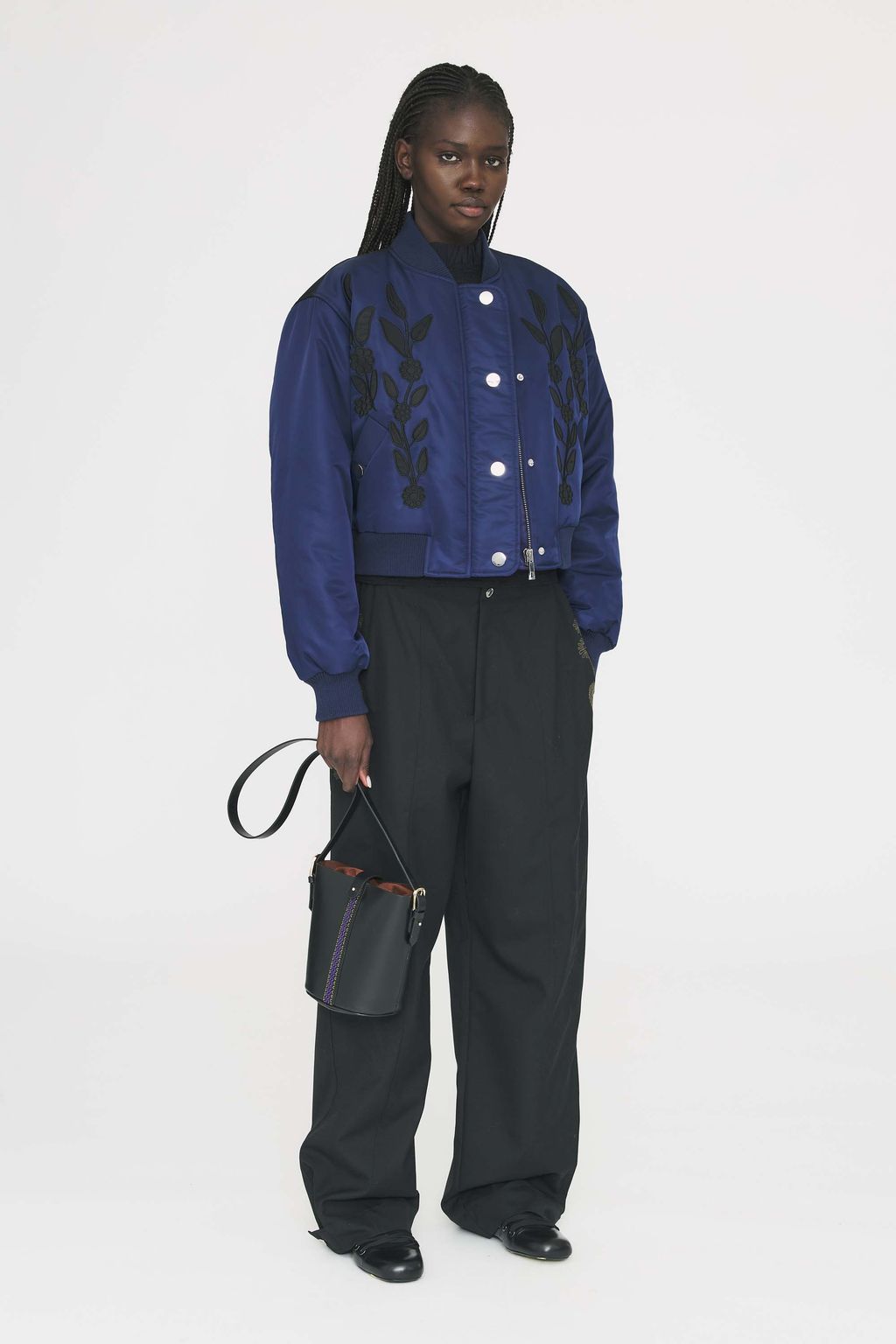 Fashion Week Paris Fall/Winter 2025 look 35 de la collection Antik Batik womenswear