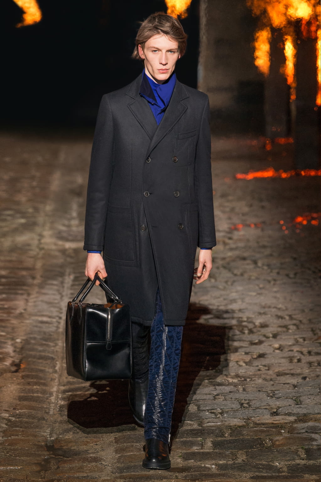 Fashion Week Paris Fall/Winter 2018 look 35 from the Hermès collection menswear