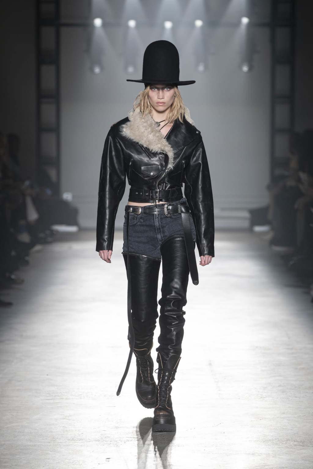 Fashion Week New York Fall/Winter 2020 look 36 de la collection R13 womenswear