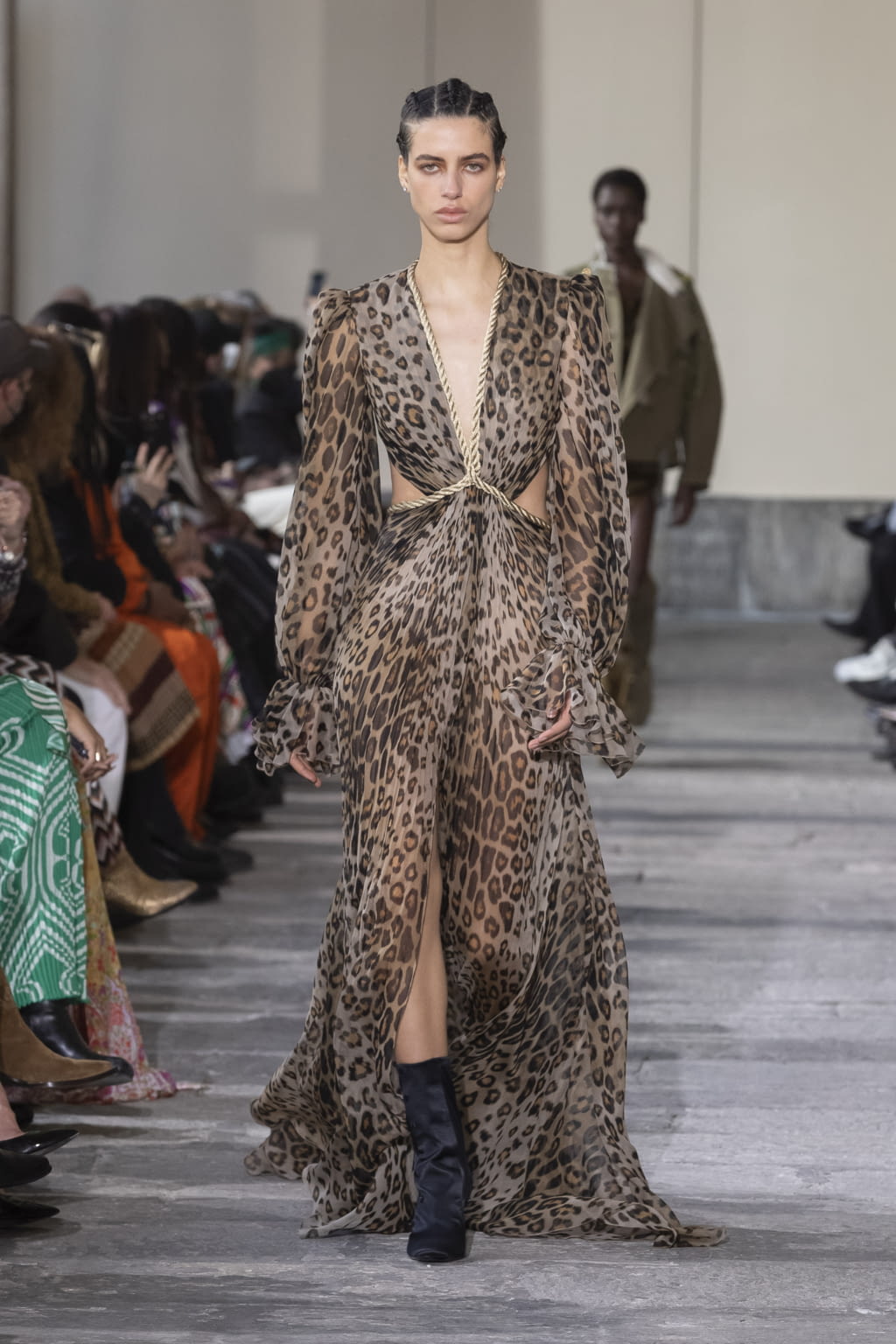 Fashion Week Milan Fall/Winter 2022 look 36 from the Etro collection 女装