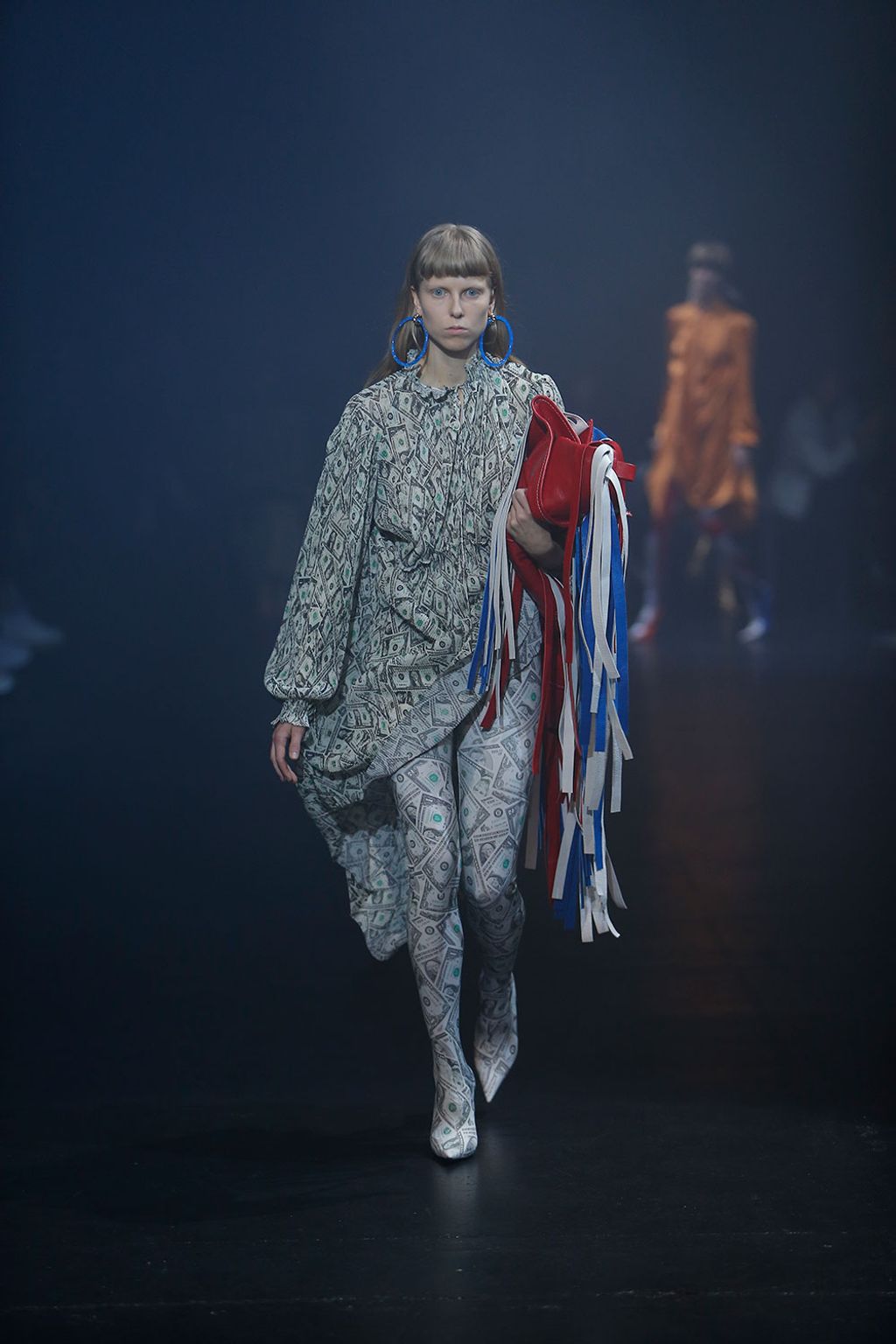 Fashion Week Paris Spring/Summer 2018 look 36 de la collection Balenciaga womenswear