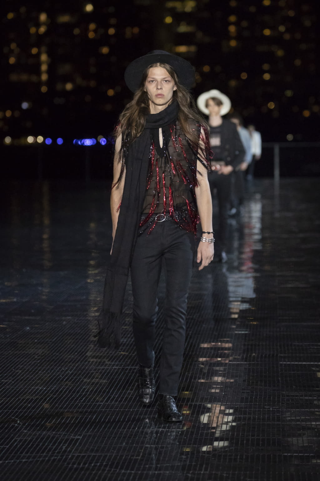 Fashion Week New York Spring/Summer 2019 look 37 from the Saint Laurent collection menswear