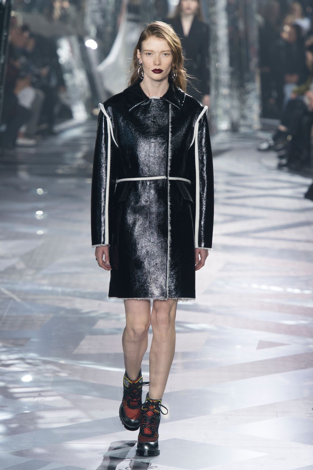 Fashion Week Paris Fall/Winter 2016 look 36 from the Louis Vuitton collection 女装