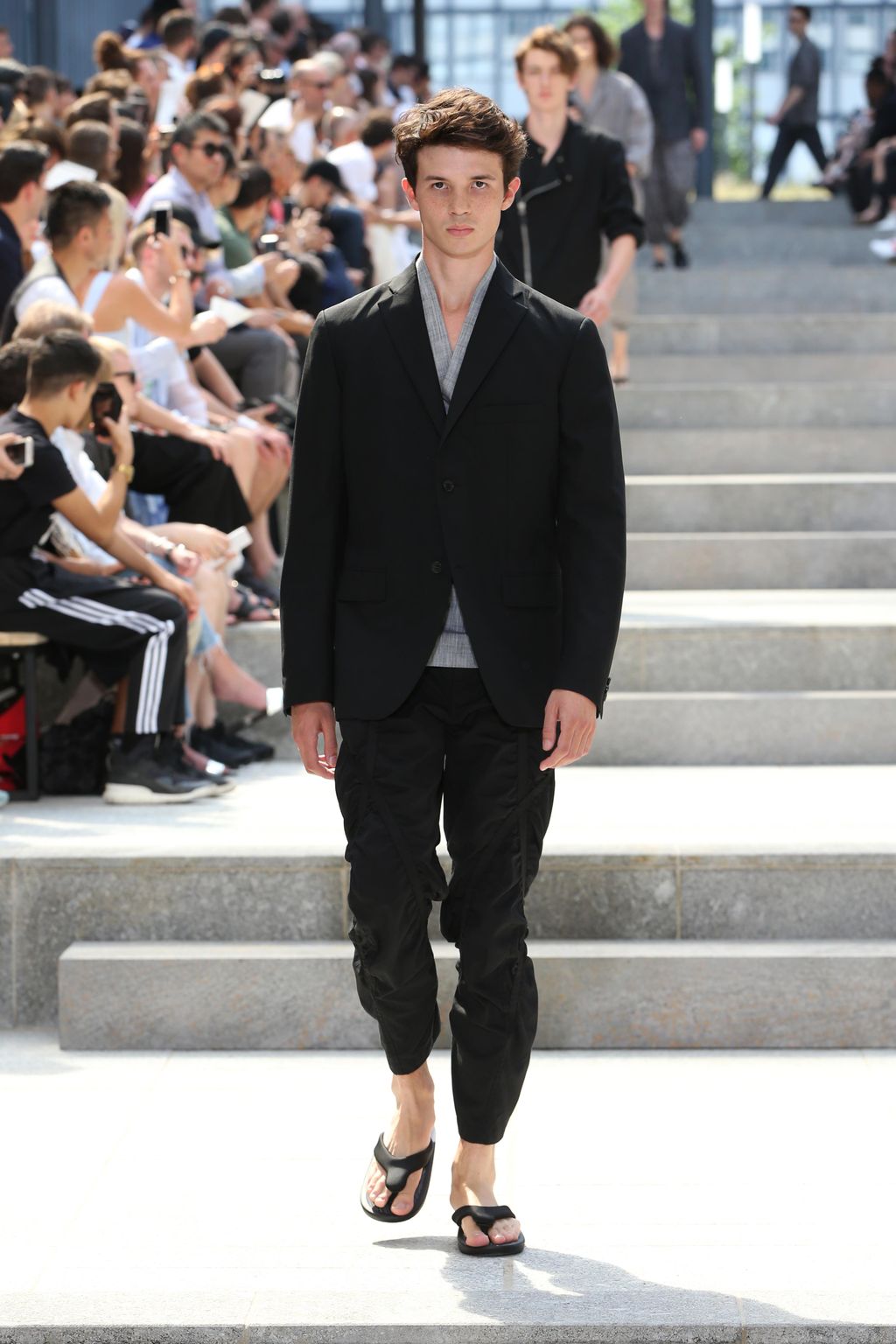 Fashion Week Paris Spring/Summer 2018 look 36 from the Issey Miyake Men collection menswear