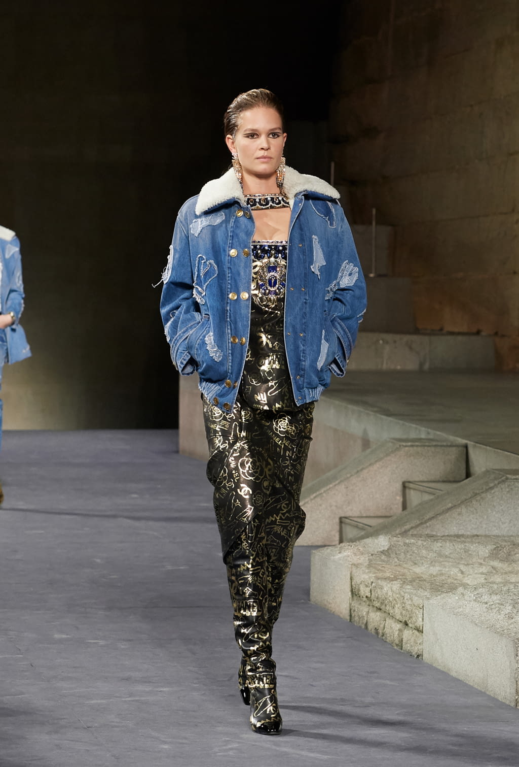 Fashion Week New York Pre-Fall 2019 look 36 from the Chanel collection womenswear