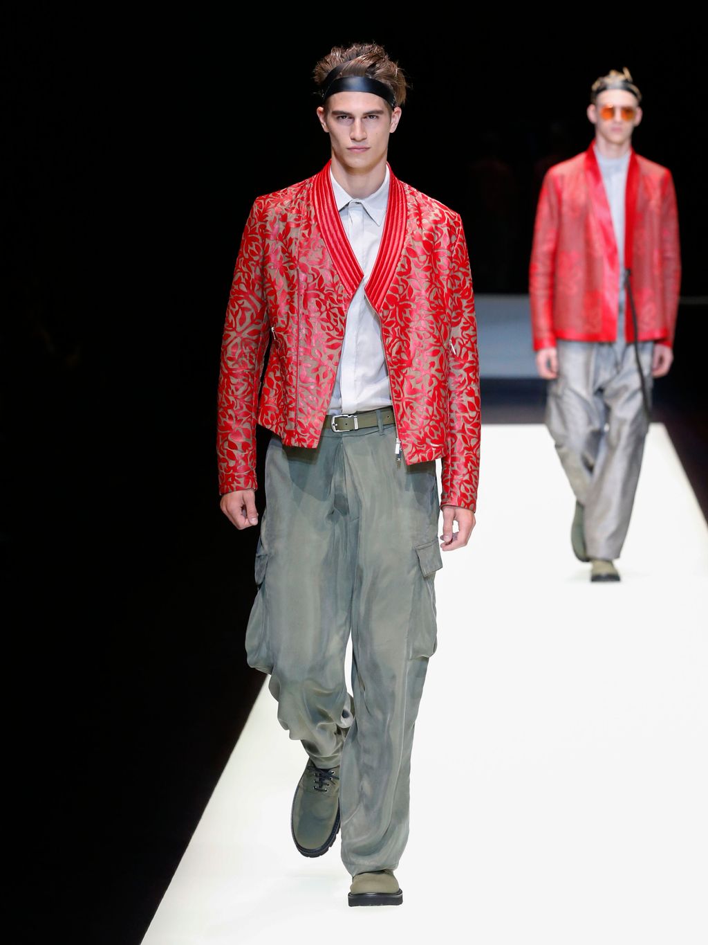 Fashion Week Milan Spring/Summer 2018 look 37 from the Emporio Armani collection 男装