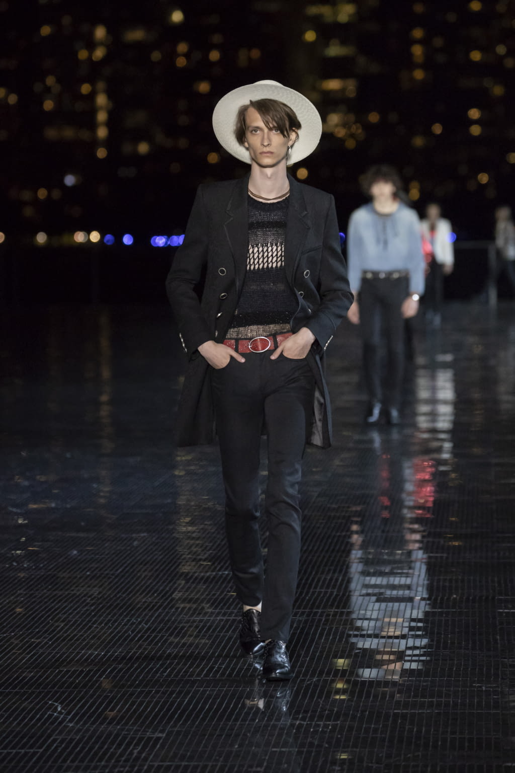 Fashion Week New York Spring/Summer 2019 look 36 from the Saint Laurent collection menswear