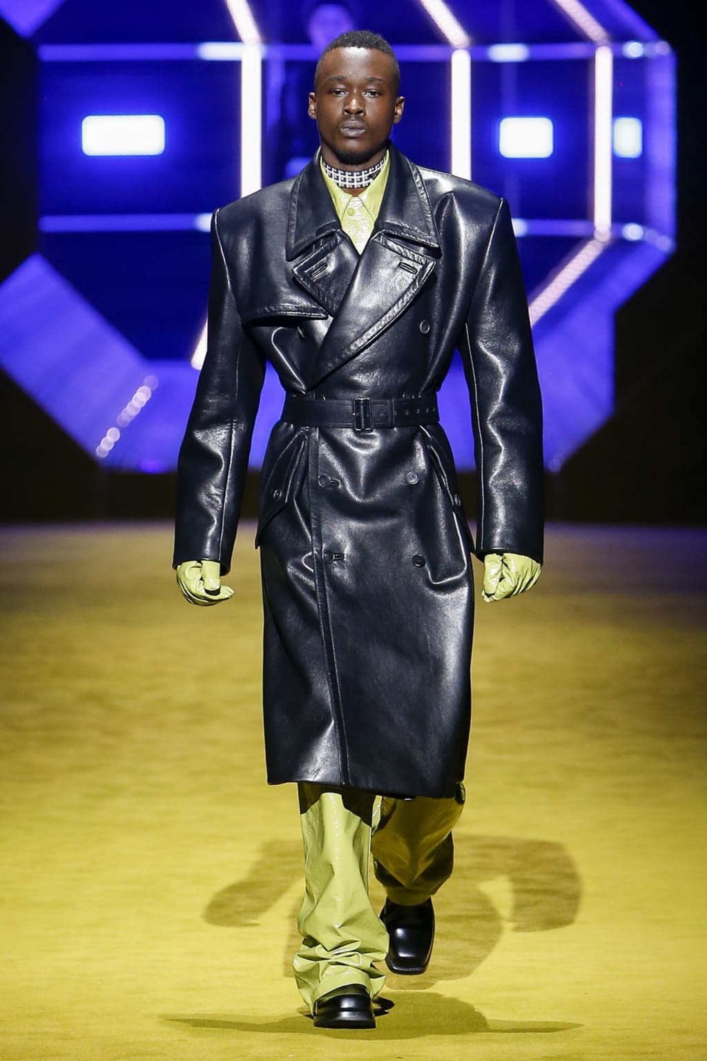 Fashion Week Milan Fall/Winter 2022 look 37 de la collection Prada menswear