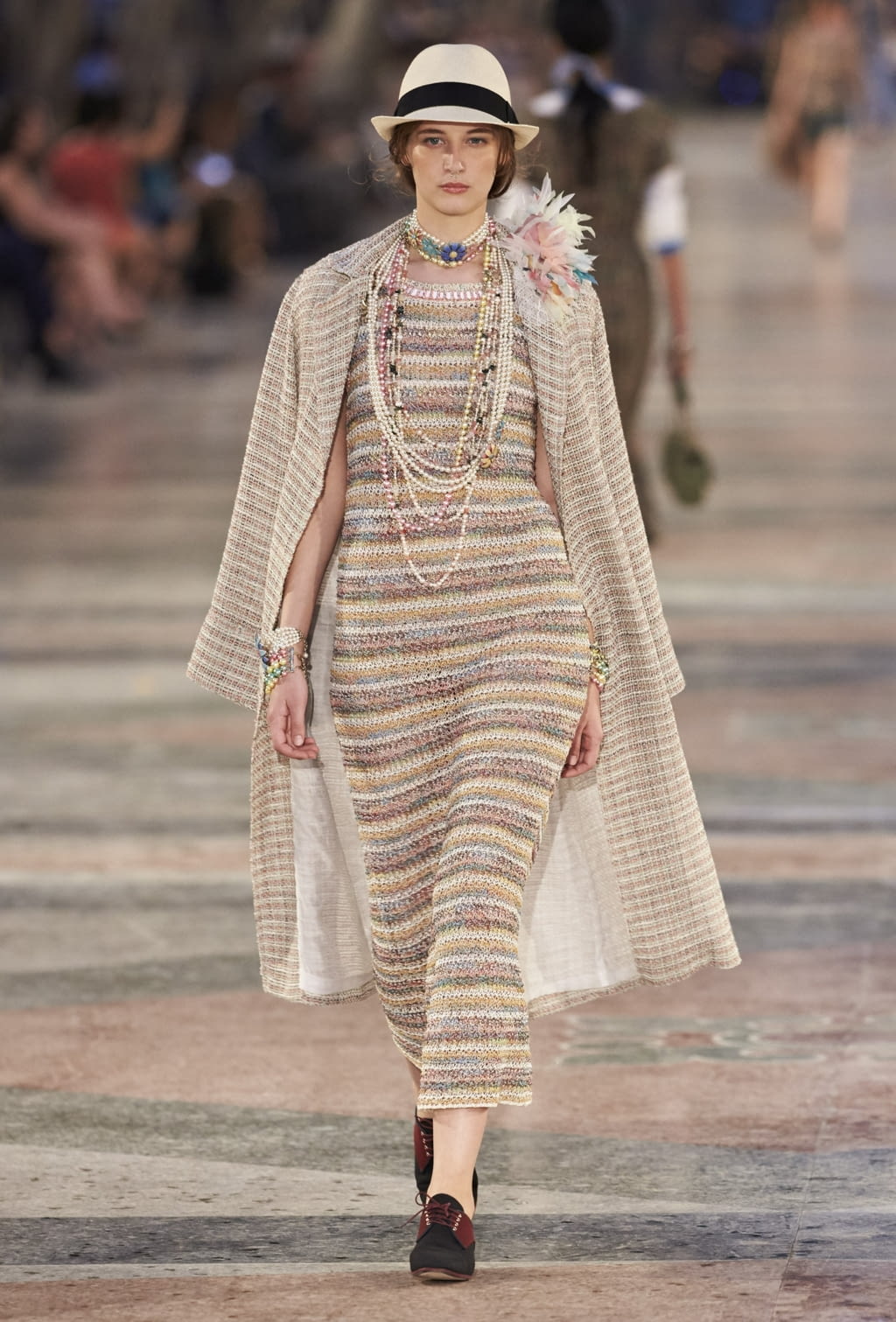 Fashion Week Paris Resort 2017 look 38 from the Chanel collection 女装